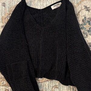 Double Zero Crop, Off-Shoulder Black V-Neck Sweater